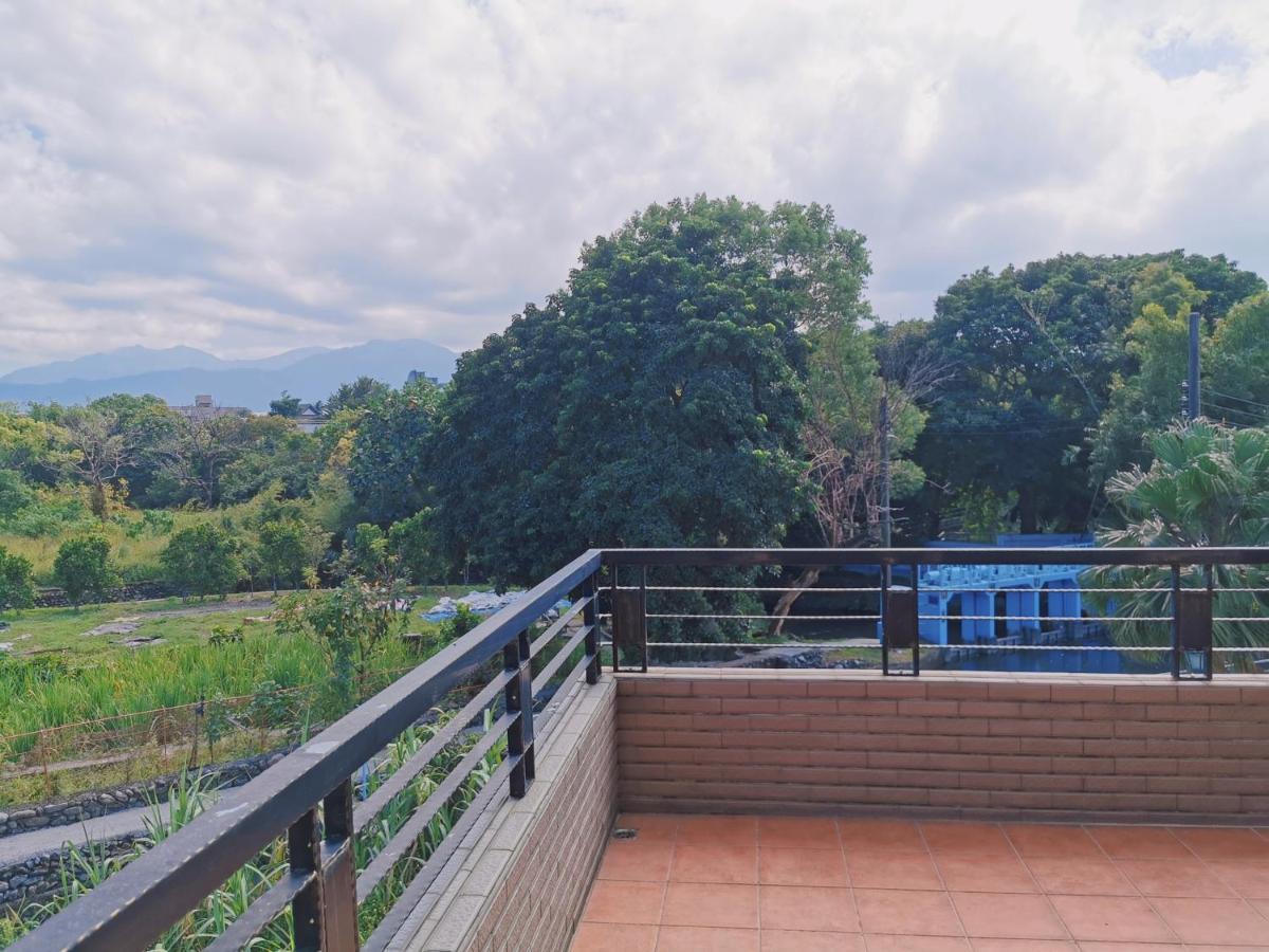 Yilan Beitou No.117 Acomodação com café da manhã Luodong Exterior foto